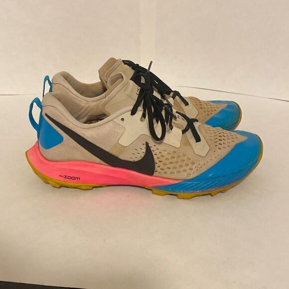 NIKE Air Zoom Terra Kiger 5 Lt Orewood Brn/Black Women's US 9.5 EU 41 AQ2220-100 - Picture 4 of 5